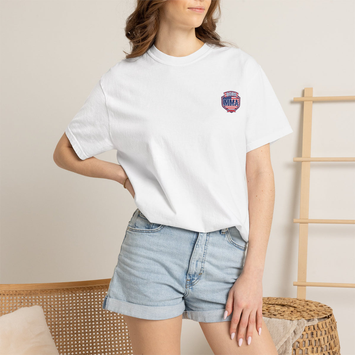 Bobs throw T-shirt